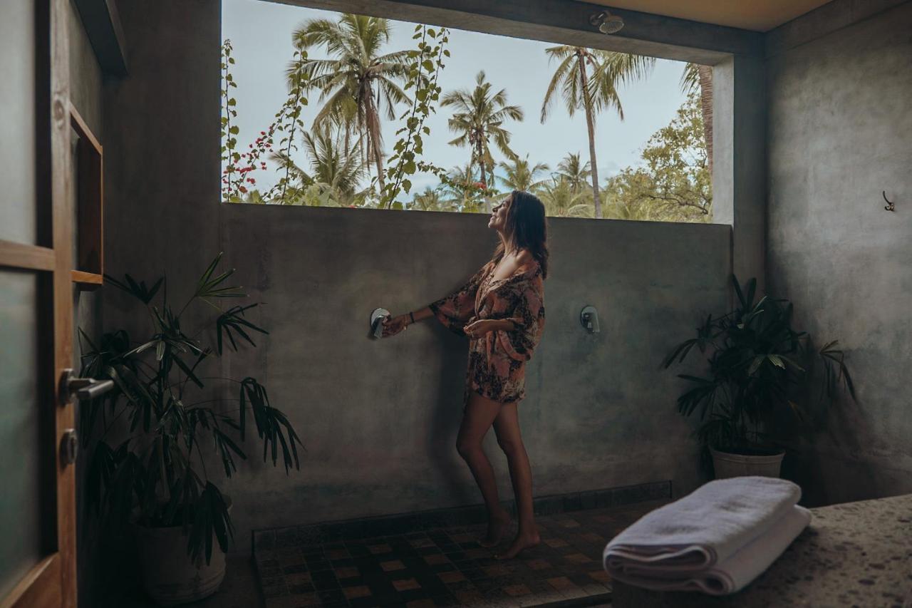 Mangroove Bay Boutique Hostel Banyuwedang Екстериор снимка