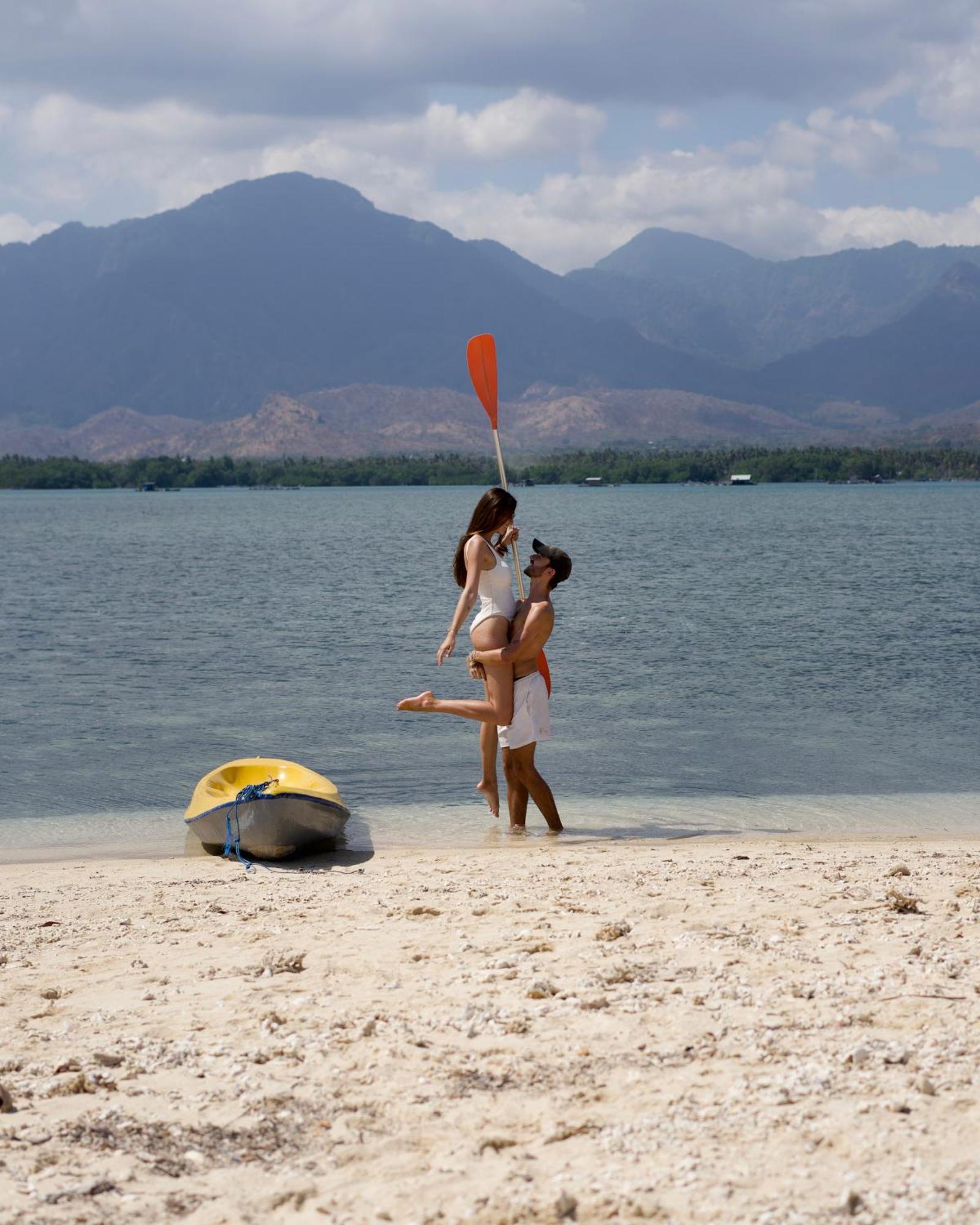 Mangroove Bay Boutique Hostel Banyuwedang Екстериор снимка