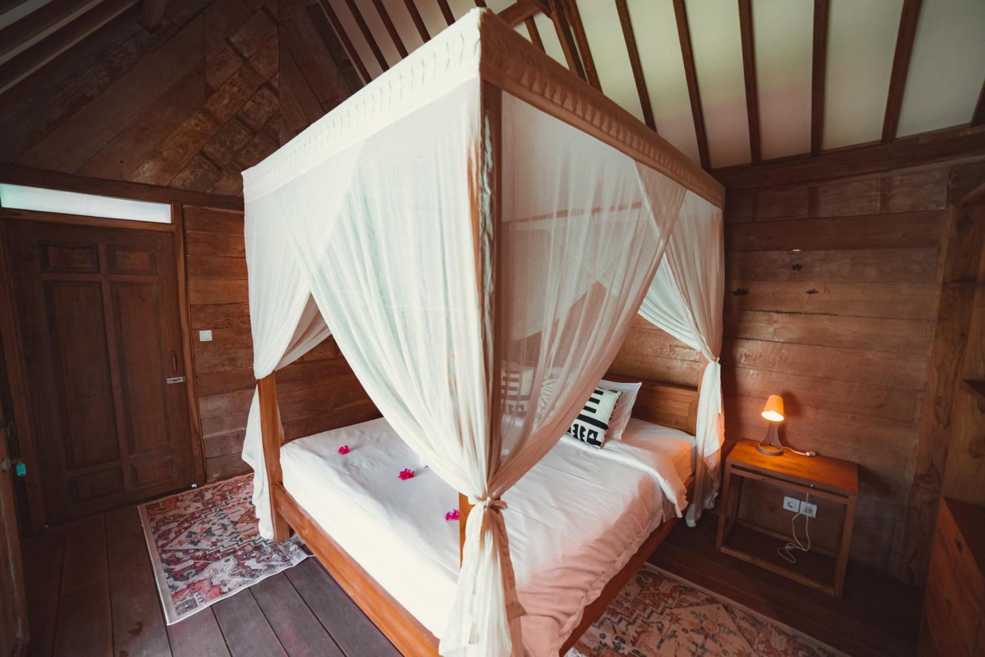 Mangroove Bay Boutique Hostel Banyuwedang Екстериор снимка
