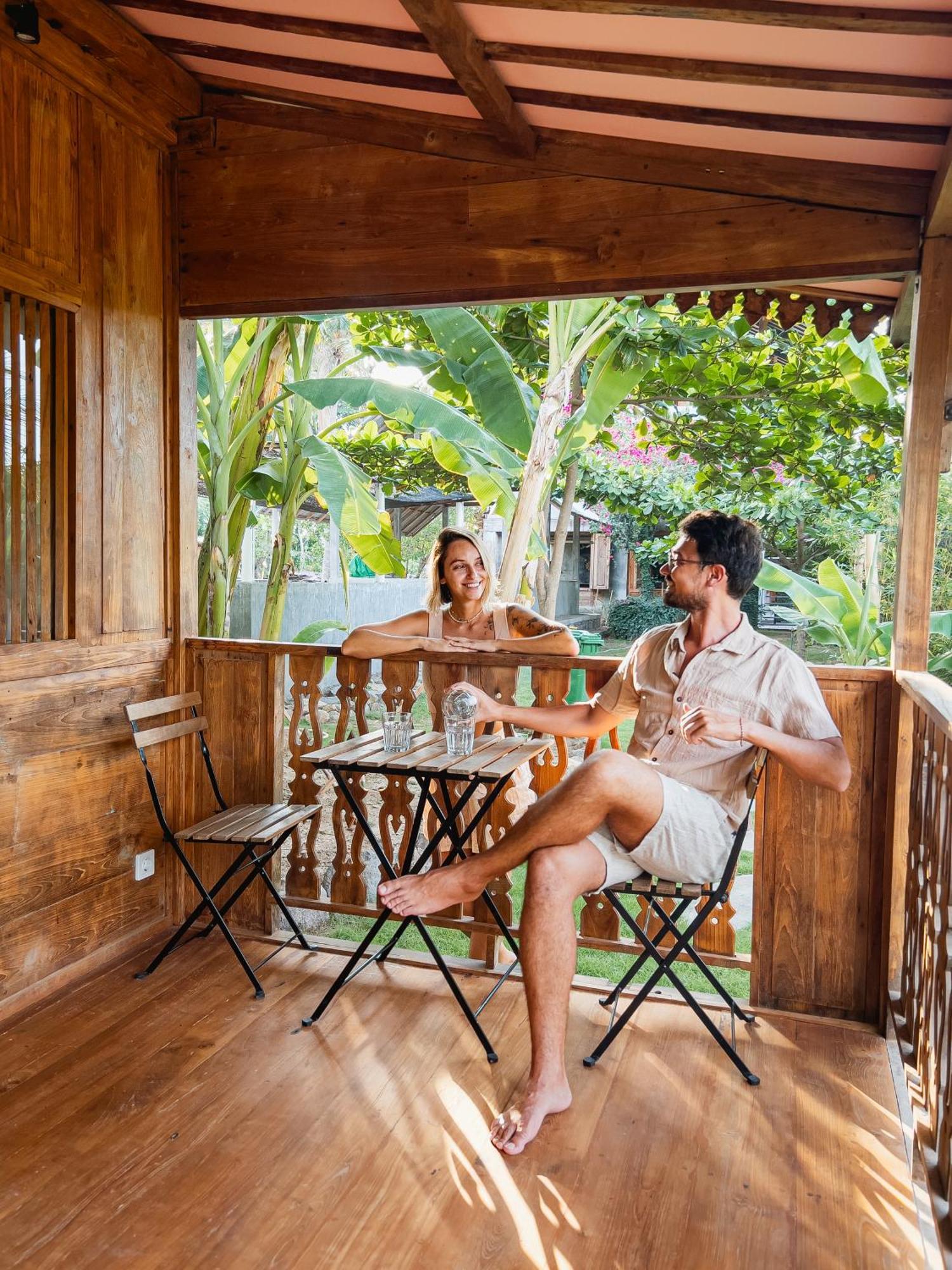 Mangroove Bay Boutique Hostel Banyuwedang Стая снимка
