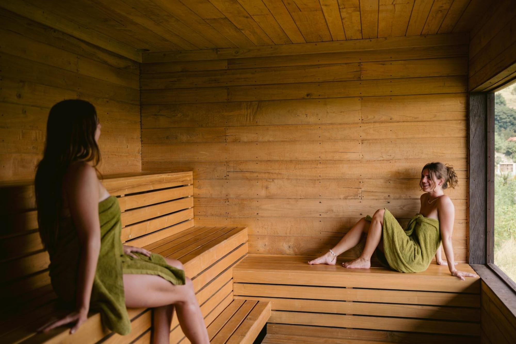 Mangroove Bay Boutique Hostel Banyuwedang Екстериор снимка