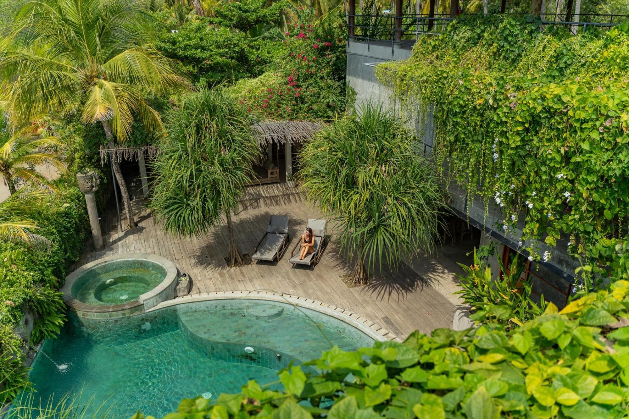 Mangroove Bay Boutique Hostel Banyuwedang Екстериор снимка